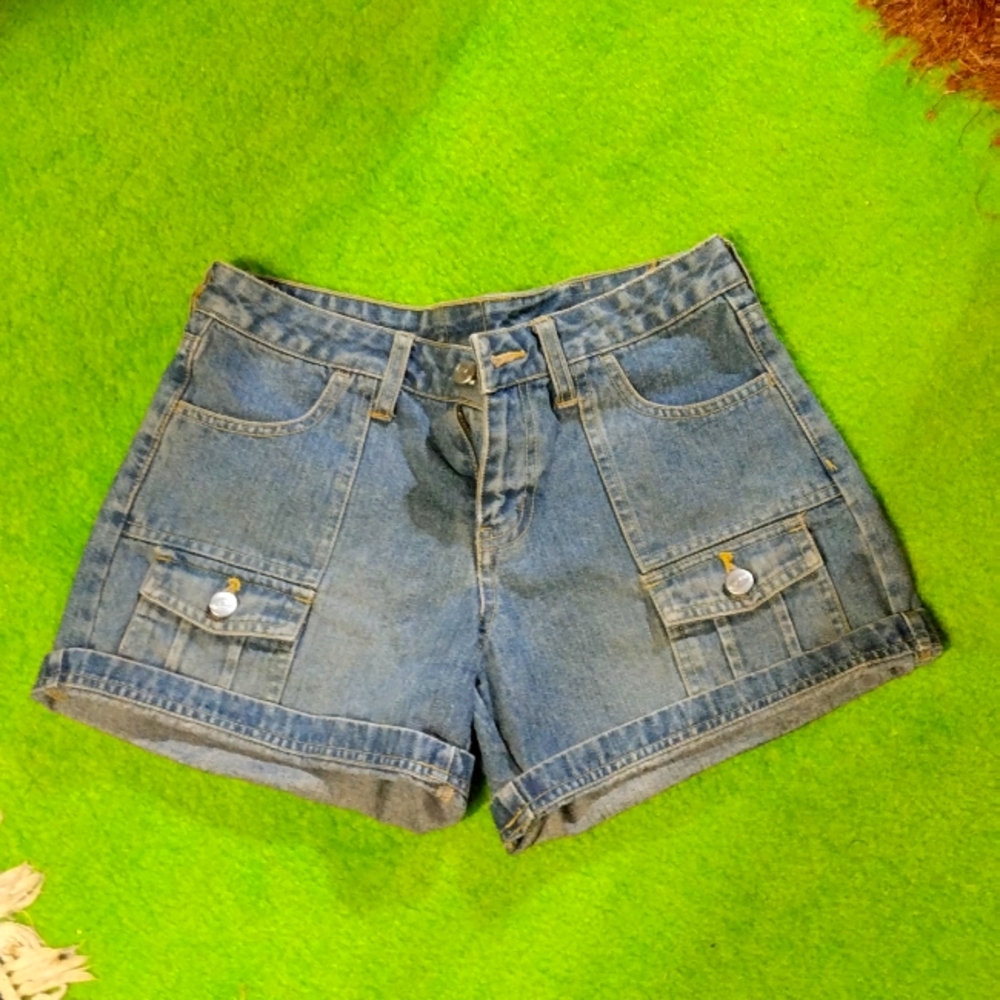 Bongo Jean shorts size 5 100%cotton